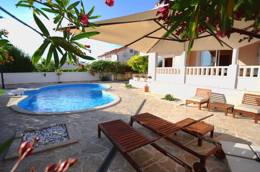 Apartments Villa Marnii Kožino Kültér fotó