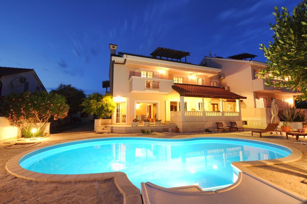 Apartments Villa Marnii Kožino Kültér fotó