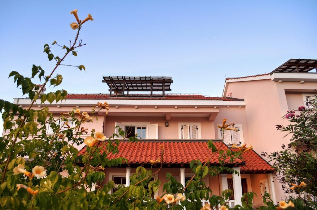 Apartments Villa Marnii Kožino Kültér fotó