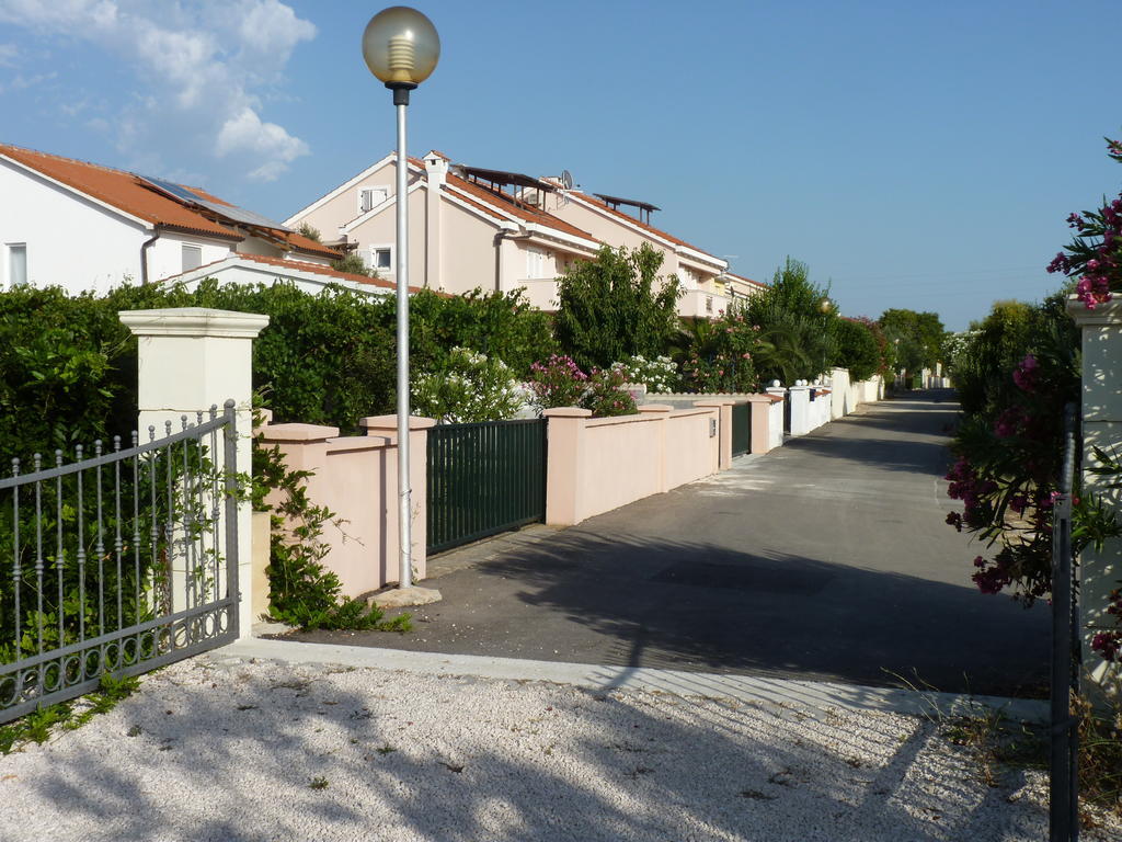 Apartments Villa Marnii Kožino Kültér fotó