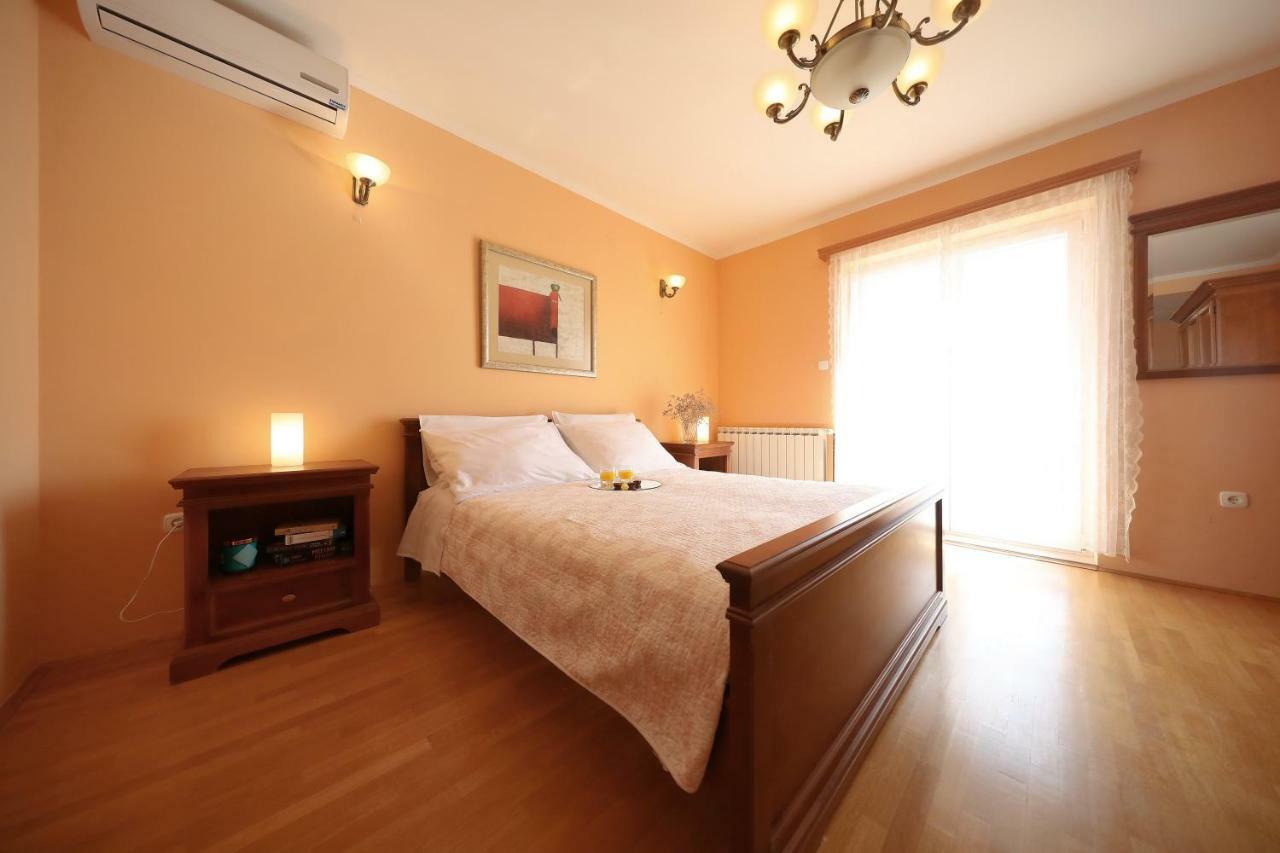 Apartments Villa Marnii Kožino Kültér fotó