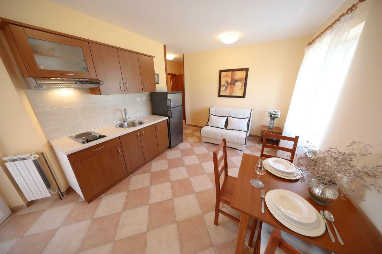 Apartments Villa Marnii Kožino Kültér fotó