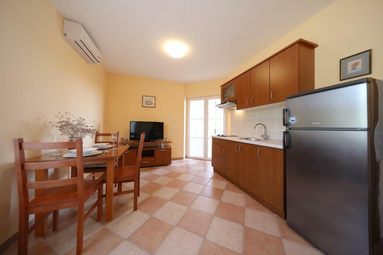 Apartments Villa Marnii Kožino Kültér fotó