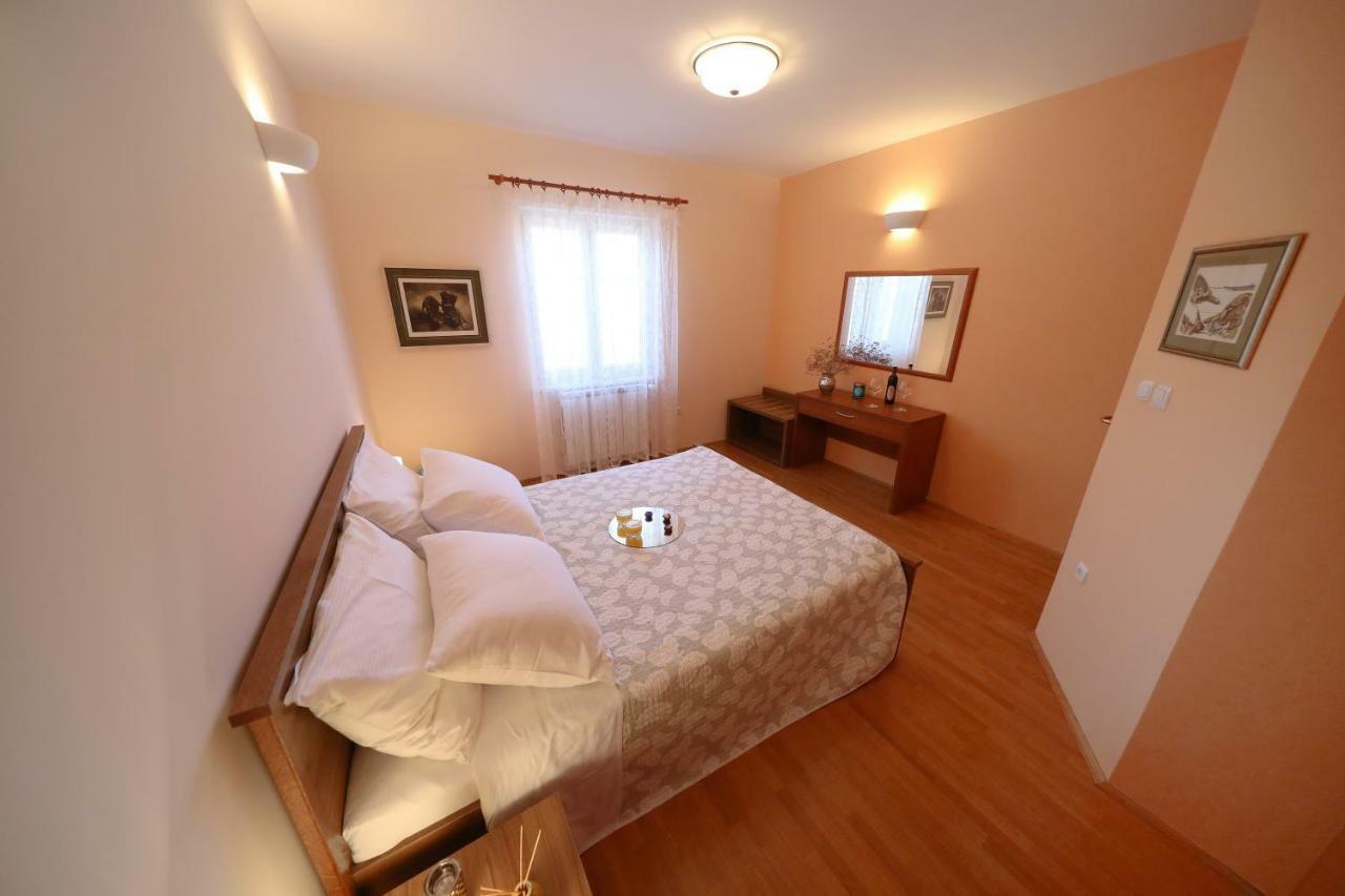 Apartments Villa Marnii Kožino Kültér fotó