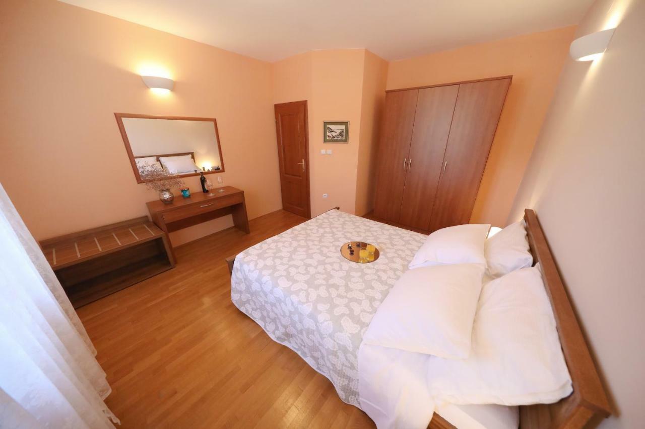 Apartments Villa Marnii Kožino Kültér fotó