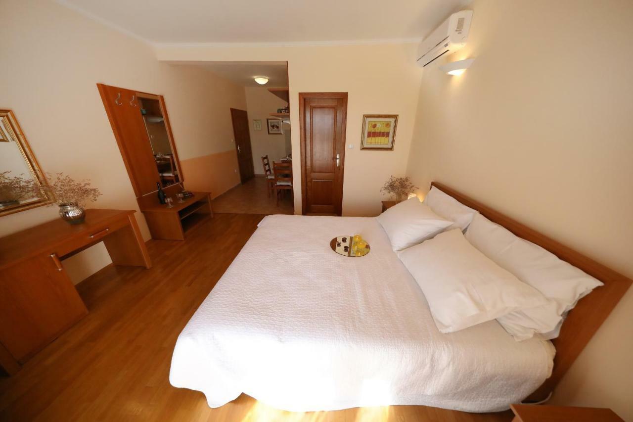 Apartments Villa Marnii Kožino Kültér fotó