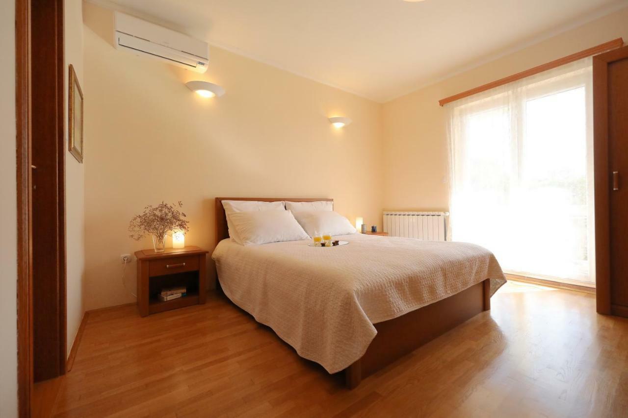 Apartments Villa Marnii Kožino Kültér fotó