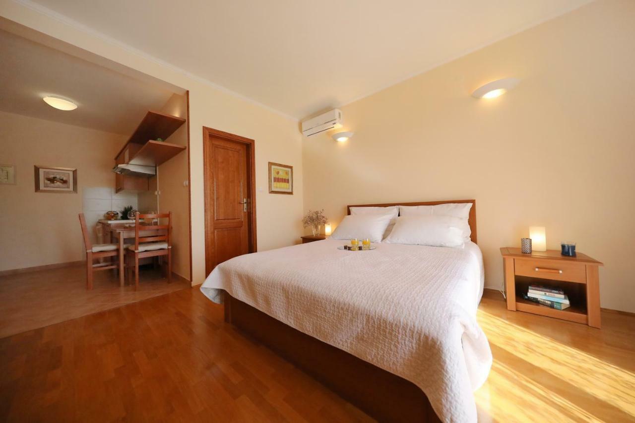 Apartments Villa Marnii Kožino Kültér fotó