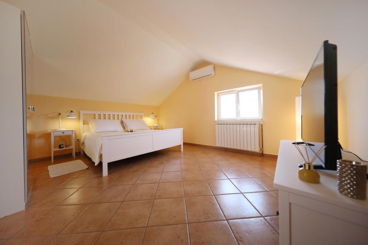 Apartments Villa Marnii Kožino Kültér fotó
